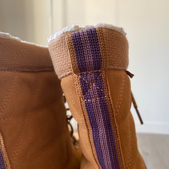 KEDS Winter Boots Size 8.5 - Picture 3 of 9